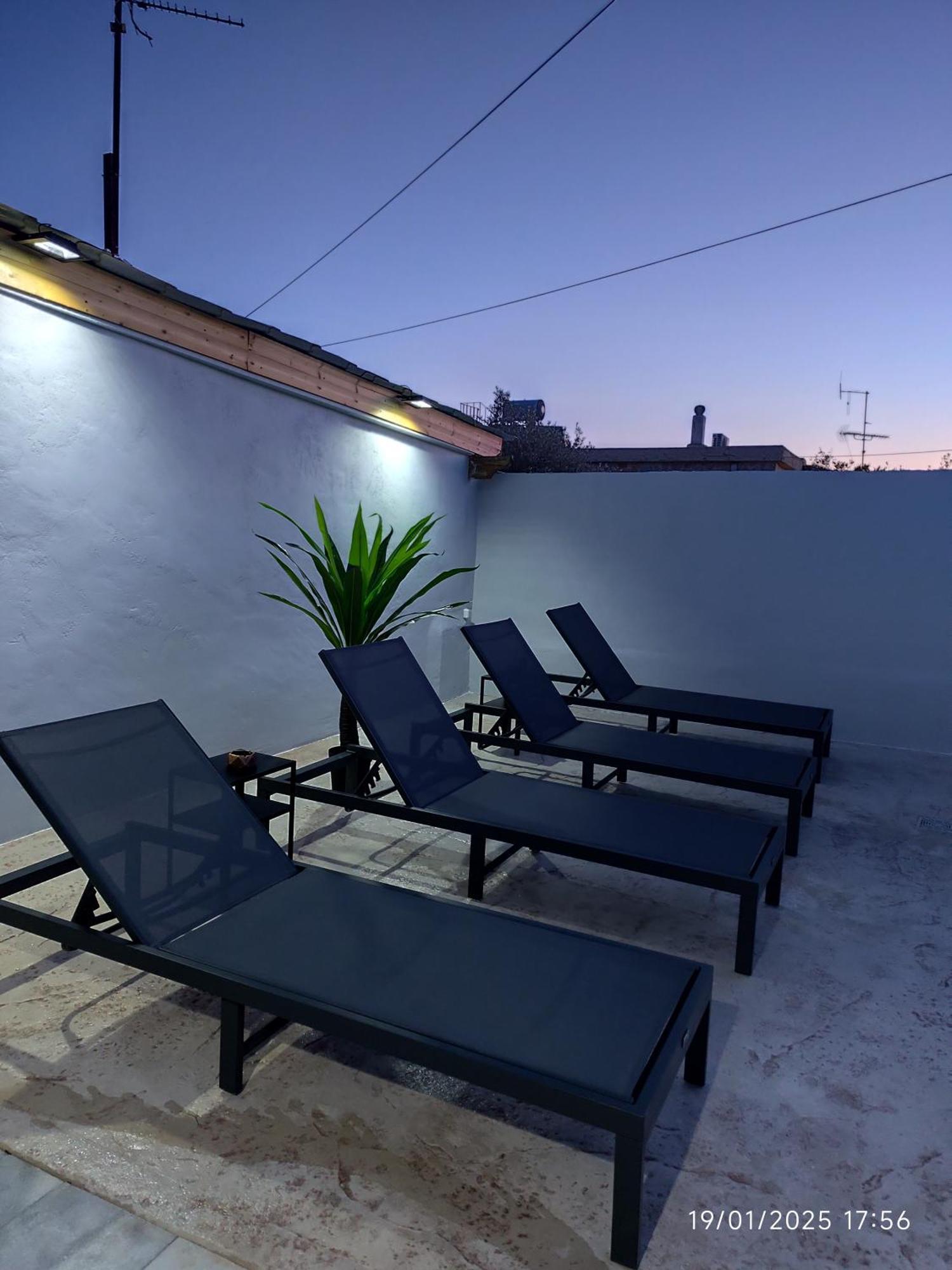 Johnson House Apartman Rafína Kültér fotó