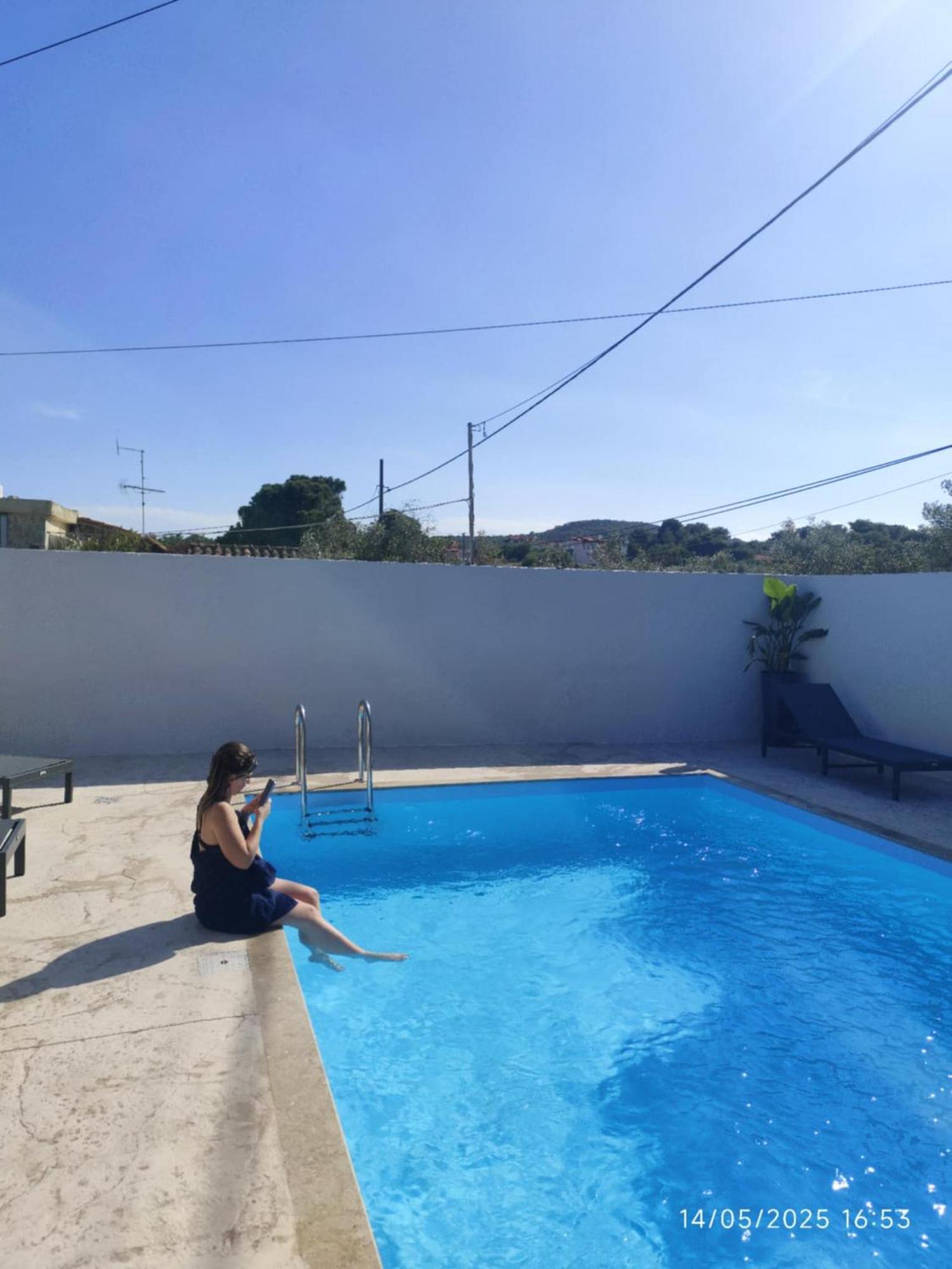 Johnson House Apartman Rafína Kültér fotó
